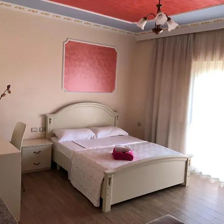Maren Hotel